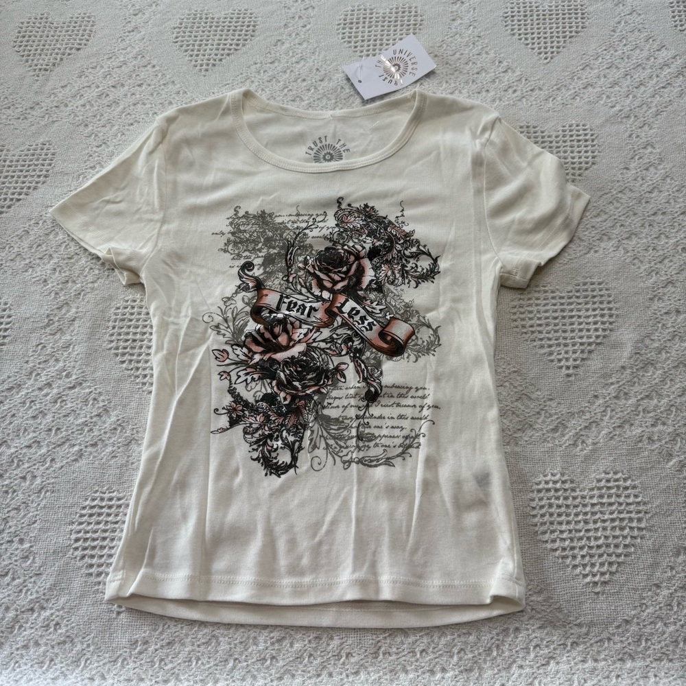 New Trust the Universe Graphic Fitted Tee (M)